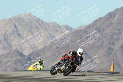 media/Dec-01-2025-Moto Forza (Mon) [[2daa91e15f]]/2-Intermediate Group/Session 4 Turn 9/